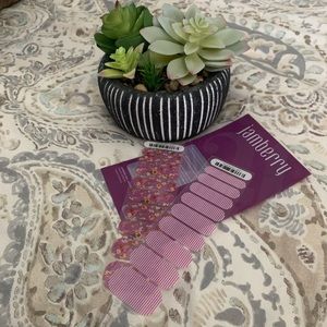 Jamberry Nail Wrap-Orchid Garden & Orchid Skinny